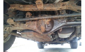 Tự phủ gầm xe tại nhà chỉ với 1 chai sơn xịt – dễ hơn bạn nghĩ