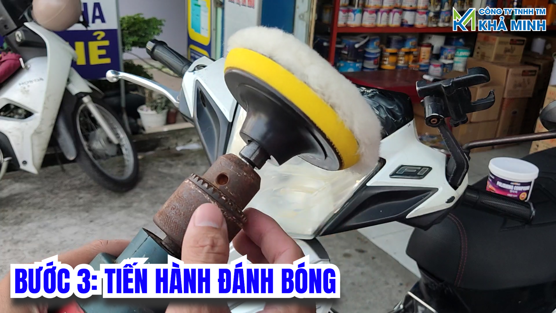 Hướng dẫn đánh bóng xe máy tại nhà