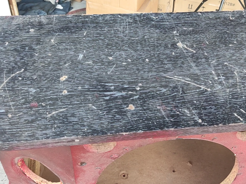 Bề mặt loa bị trầy xước